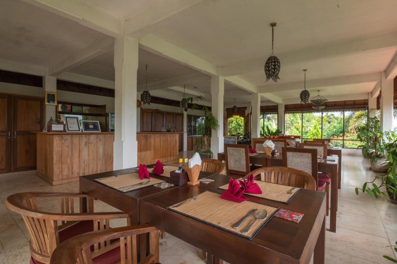 Lesong Hotel And Restaurant Munduk Kültér fotó
